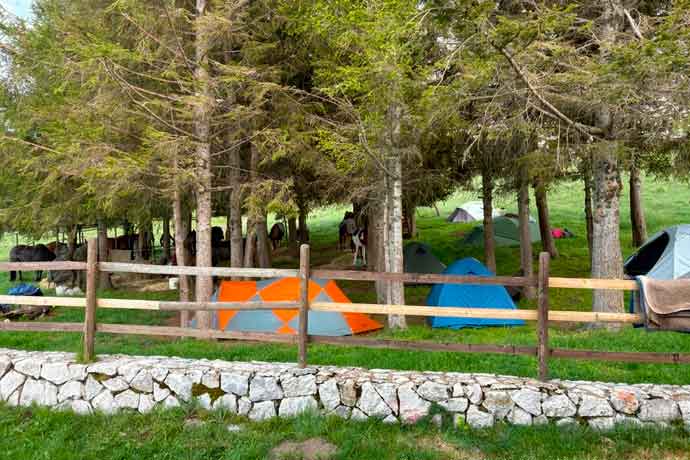 Rifugio Racollo - Piazzole Tenda a Campo Imperatore Rifugio Racollo - Piazzole Tenda a Campo Imperatore